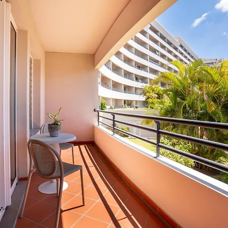 Nona * フンシャル